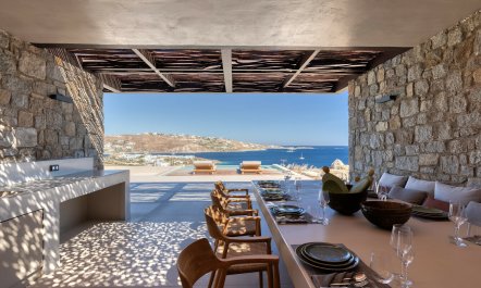 Ocean Breeze & Sea Views 4