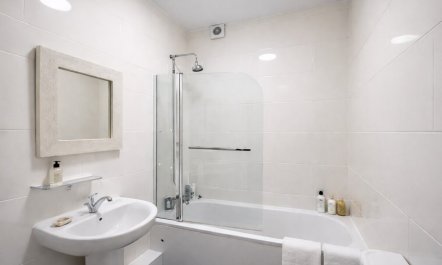 Majestic Moonlight 3