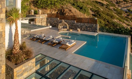 Stone Enclave Retreat 4