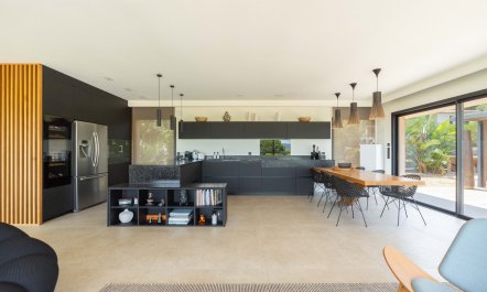 A Mediterranean Muse 7