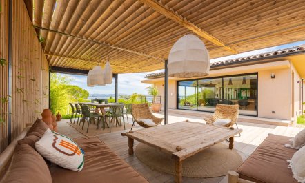 A Mediterranean Muse 3