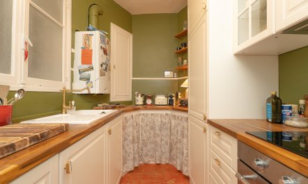 Canals & Landmarks 9