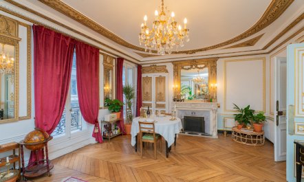 Canals & Landmarks 8