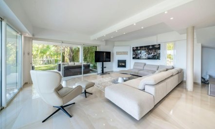 The Pearl of Cap d'Antibes 3