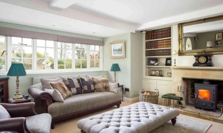 Hampnett Hideaway 1