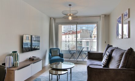 Pleasant Parisian Scene 3