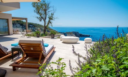 Emerald & Ochre Bay 4