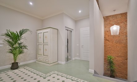 Renaissance Escape 5