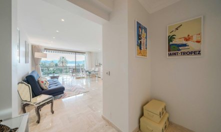 Cannes View Hideaway 5