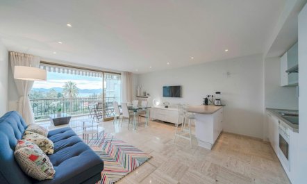 Cannes View Hideaway 3