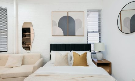 Upper East Side Essence 8