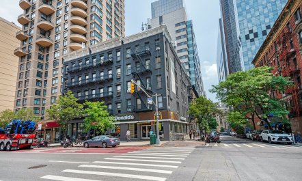 Upper East Side Essence 1