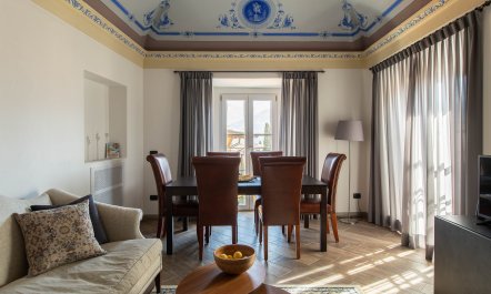 Reflections at the Palazzo