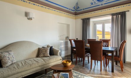 Reflections at the Palazzo 5