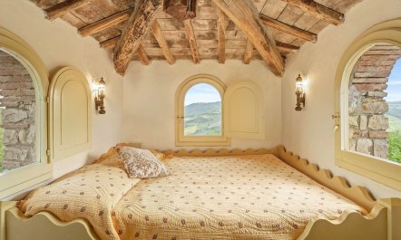 Under the Chianti Sun 7