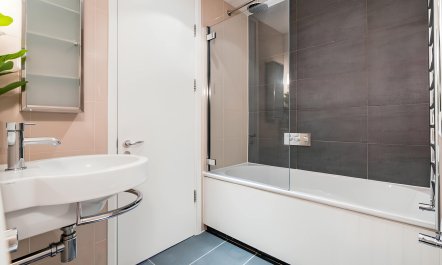 Contemporary Covent 6