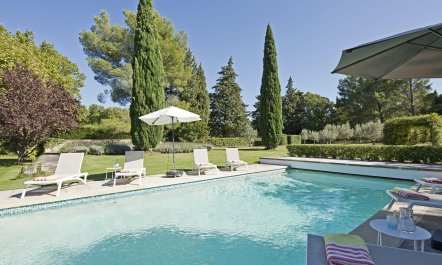 Quiet Provence Stay