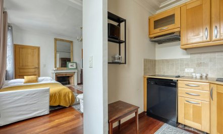 Whispers of Saint-Germain 3