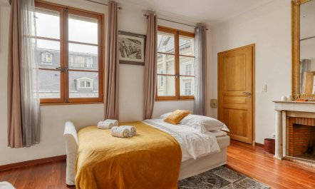 Whispers of Saint-Germain 1