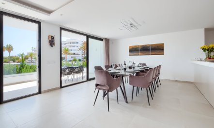 Palm Trees & Pools 9