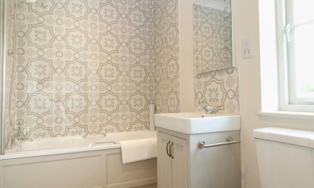 Love in the Cotswolds 8