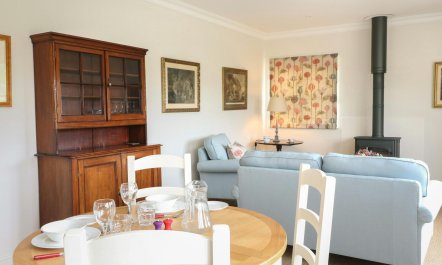 Love in the Cotswolds 3