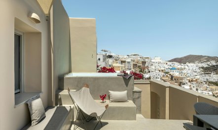 Oia Serenity 3