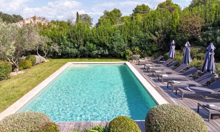 Proven&ccedil;al Peace