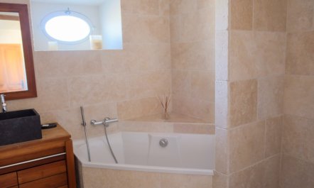 Proven&ccedil;al Peace 6