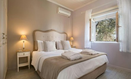 Olive Tree Hideaway 7