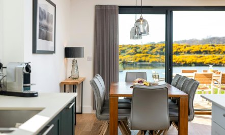 Picturesque Estate 7