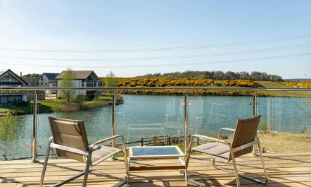 Picturesque Estate 1