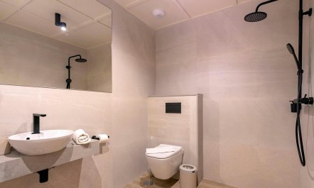 Central Seville Escape 4