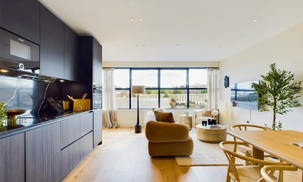 The Canal Crossroads