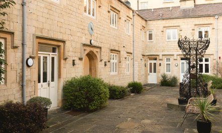 City Courtyard 1