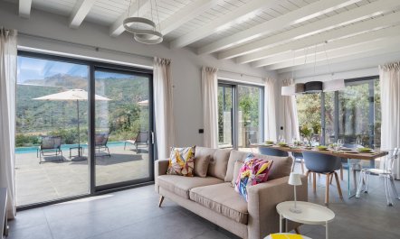 Sicilian Hillside Retreat 3