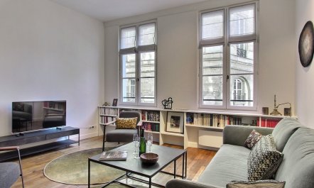 Along the Boulevard 3