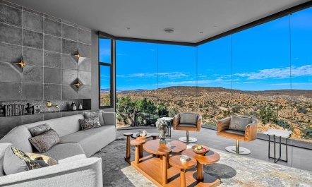 Black Desert House 4