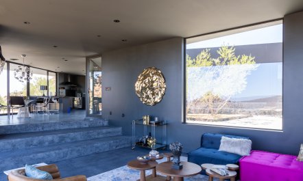 Black Desert House 4