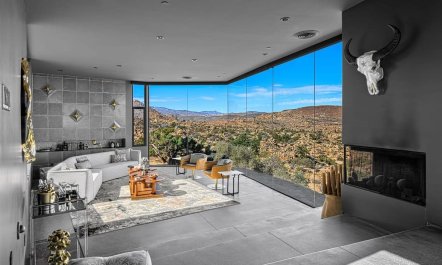 Black Desert House 2