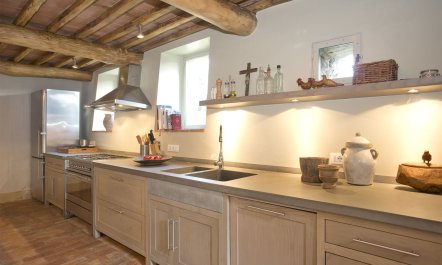 Quiet Tuscan Estate 8