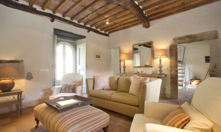 Quiet Tuscan Estate 6