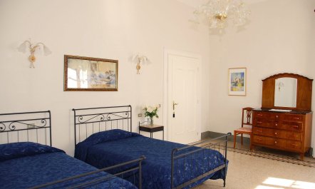 Tuscan Hearth 8