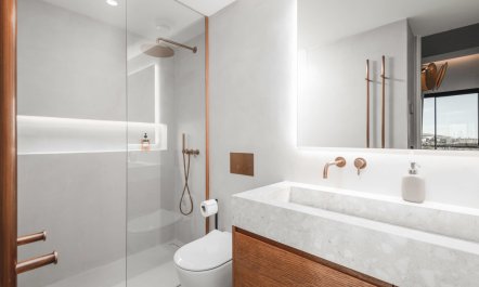 Golden Crest 9