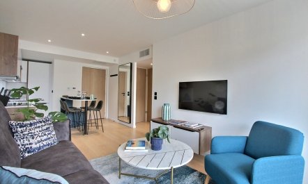 Eiffel Tower Horizon 4