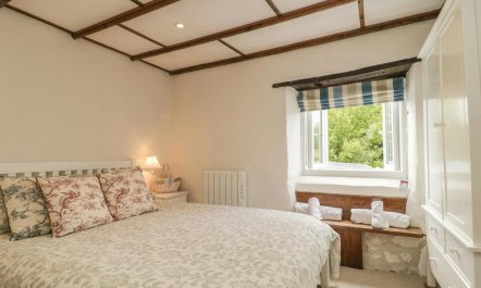 Shillingstone Cottage 8