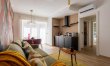Giovanni's Place 4