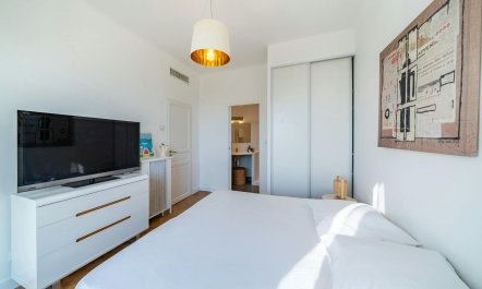 French Riviera Vista 0