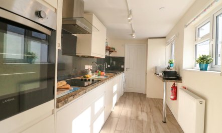 Harbourside Anchor 6