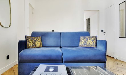 Picnic at the Champs De Mars 5